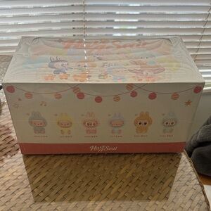 Hay! Seau! Collectible Figurine Set